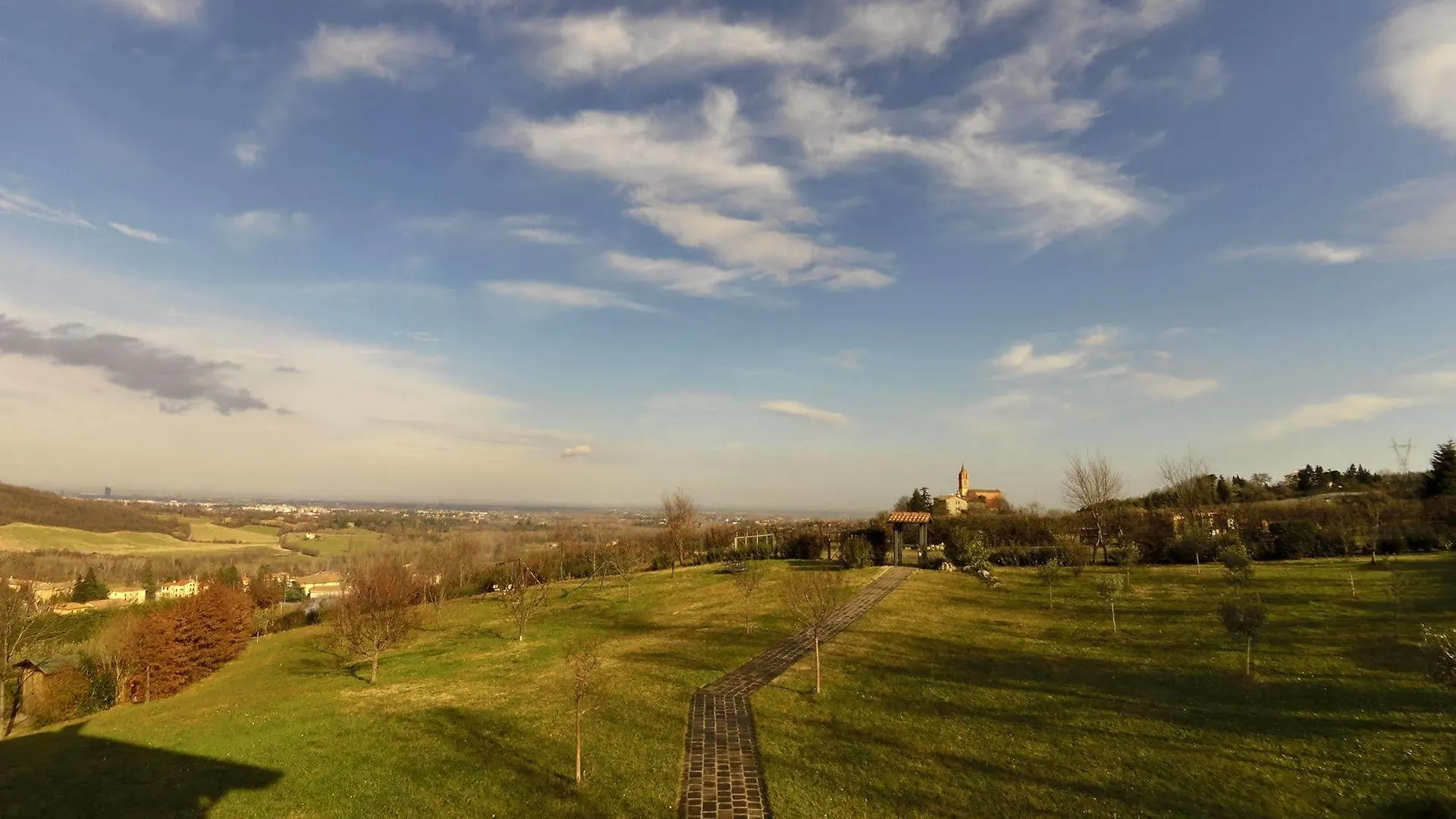 בית הארחה סן לזרו די סבנה 	Locanda Castel De Britti 0*,